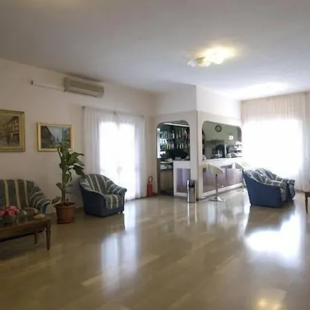 Riviera 3*