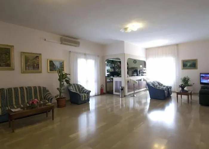 Riviera 3*